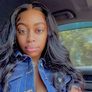 Meet your Posher, Khadijah